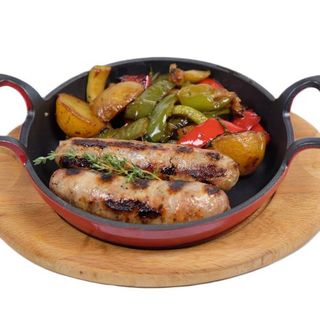 Домашна наденица с печени зеленчуци (400г)