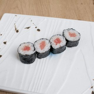 10. Maki Atún (4 Uds.)