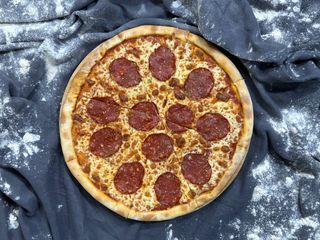 პიცა პეპერონი (35 სმ)