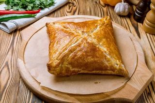 ნახევრად ფენოვანი ხაჭაპური