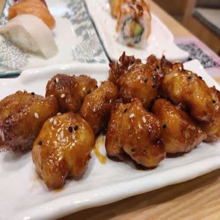 121. Pollo empanado con salsa teriyaki