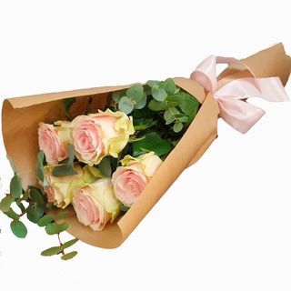 Buket sa 5 rozih ruza