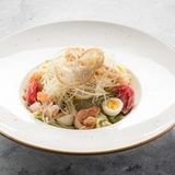 Салат цезарь с креветками
