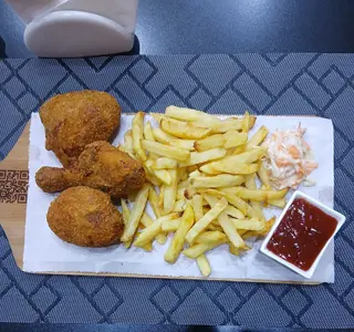 Chicken Bucket Combo
