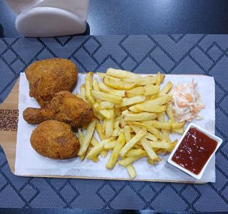 Chicken Bucket Combo