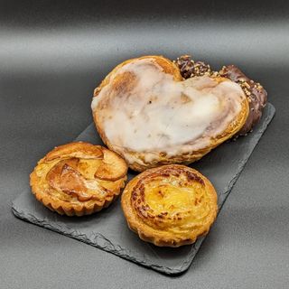 Ocho choco, Palmera yema, tartaleta coco y manzana