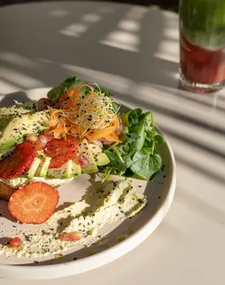 T3/Hummus Avocado