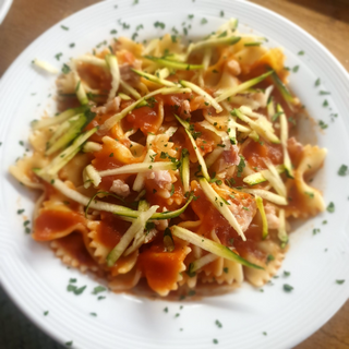 Pasta con speck e zucchine 