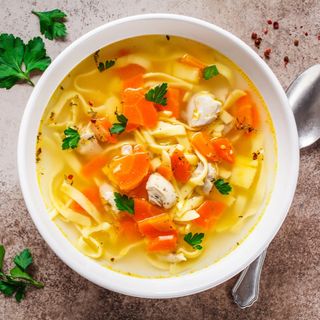 Ciorba de pasare la borcan 800 gr.