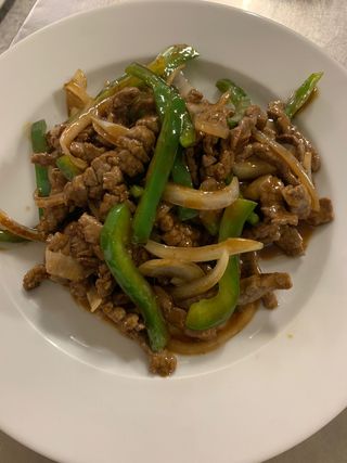 85. Carne de Vaca com Cebola e Pimentos