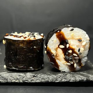 Макі з вугрем (140г)