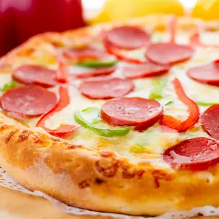 Pizza con salchichas