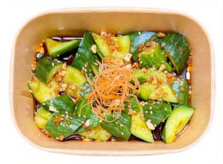 Smashed Cucumber | Salată de Castraveţi Zdrobiți