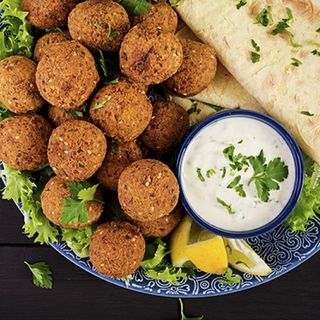 PLATO FALAFEL