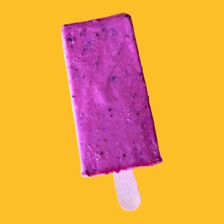 Paleta De Frutos Rojos Con Leche Condensada