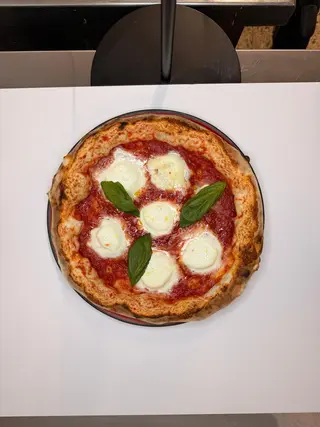 Pizze La Bufalina (33 Cm.)