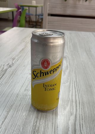 Напій Schweppes Tonic, з/б (0.33 л)