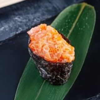 Gunkan De Salmón (2 Uds.)