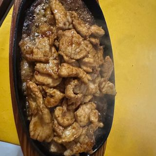 Carne de Vitela com Castanhas no Prato de Ferro