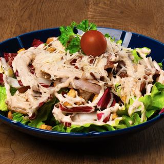 Cezar salata sa grilovanom piletinom