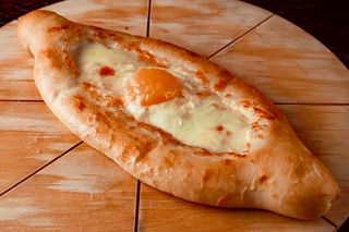 Хачапури по-аджарски