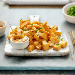 Ración de patatas bravas