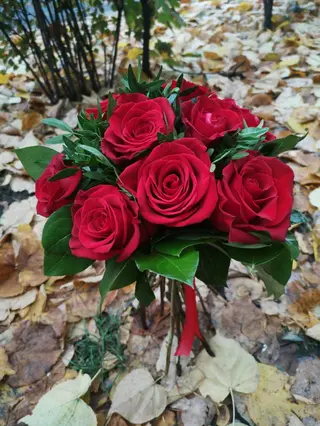Buchet 9 trandafiri rosii
