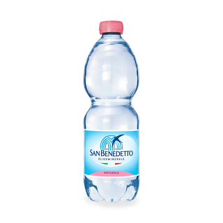 Acqua naturale