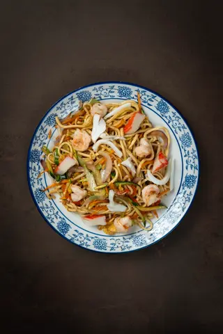 Lamian saltato frutti di mare