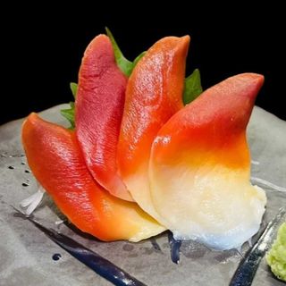 139 - Sashimi Almeja Roja (3Pzs)