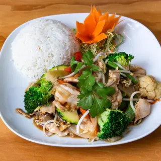 24. Pad Pak Ruam Vegetariano