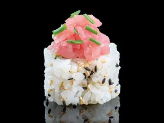Ura roll maguro - 4 pezzi