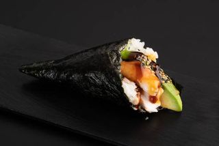 58. Temaki De Gambas Y Aguacate