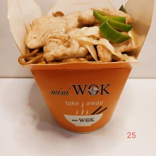 Tallarines con pollo 