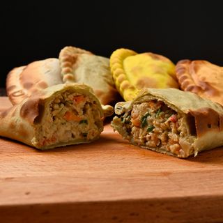 Empanada De Pollo y Verduras (1 Ud.)