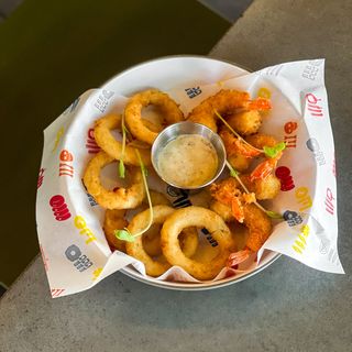 Хрустка креветка з цибулевими кільцями (270г)