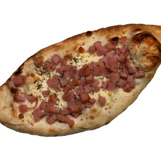 Fagottino com queijo e fiambre