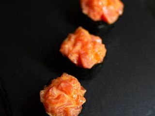 Gunkan Łosoś 3 szt.