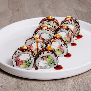 Каліфорнія з тунцем в кунжуті (330 г.)