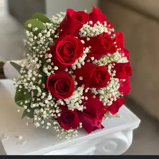 Romantic red
