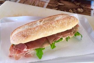 Panino crudo