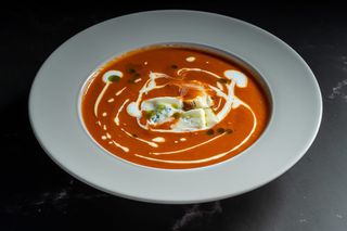 Supa crema de ardei copt si rosii coapte cu gorgonzola