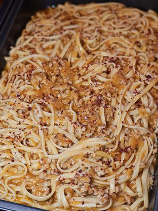 Pasta Con Tomate Y Atún (500 CC.)