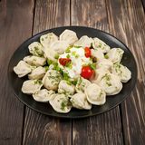 Пельмени со сметаной