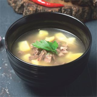 Бульон с мясом из конины