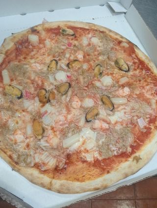 Pizza Lobos (33 Cm.)