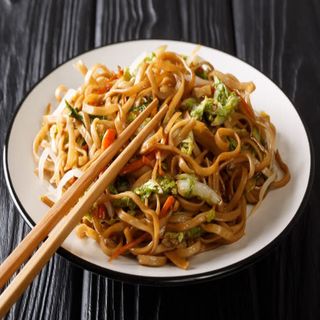 #30:Tallarines Fritos Con Tres Delicias