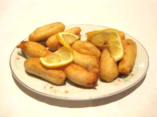 98. Панирани рулца