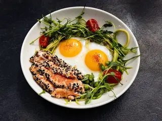 Оката з лососем татакі (300g)
