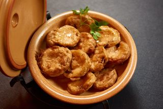 Dovlecei pane cu mujdei de usturoi